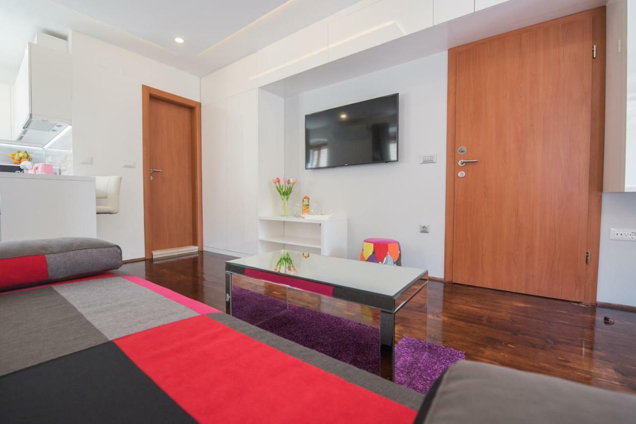 Studio Apartment Lena Kastela Luaran gambar
