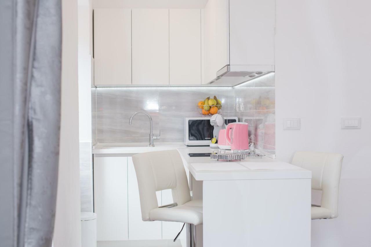 Studio Apartment Lena Kastela Luaran gambar