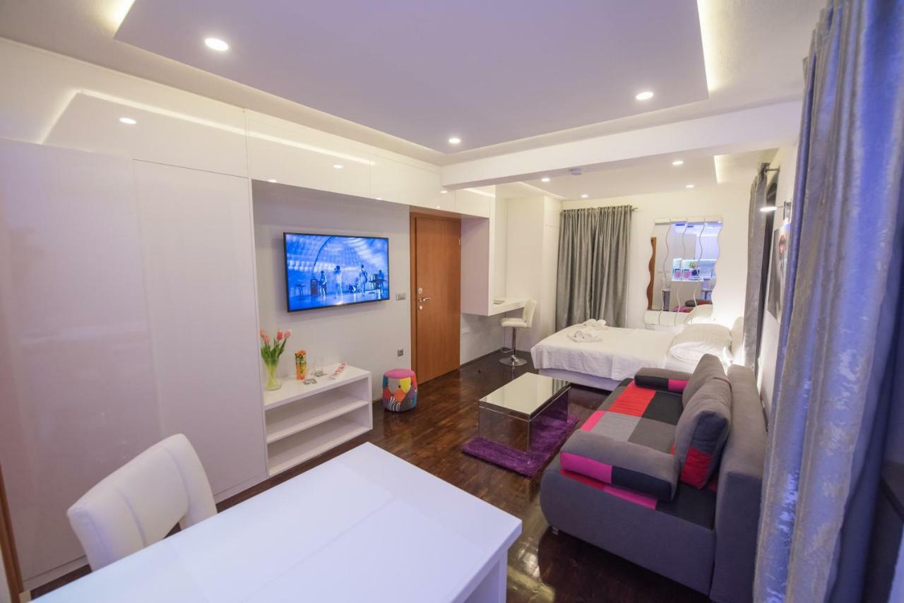 Studio Apartment Lena Kastela Luaran gambar