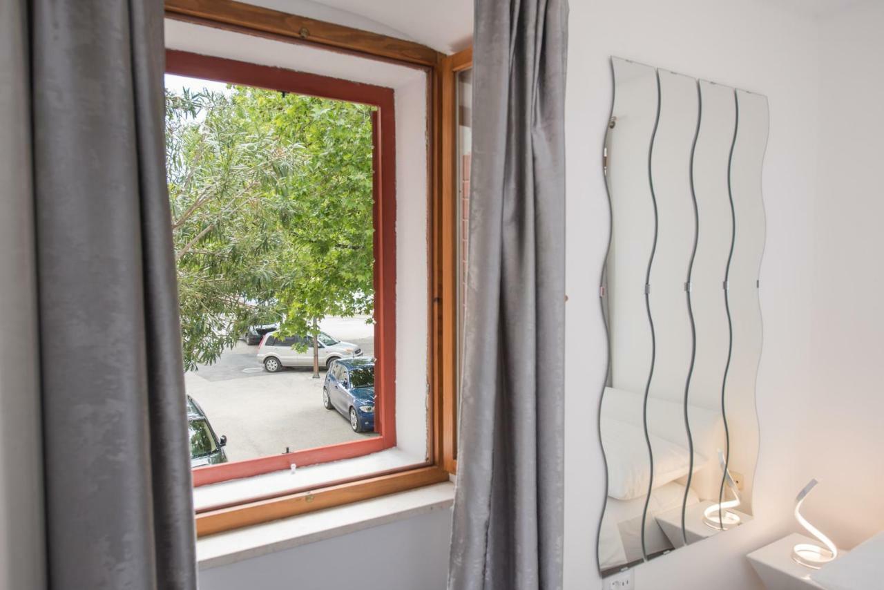Studio Apartment Lena Kastela Luaran gambar