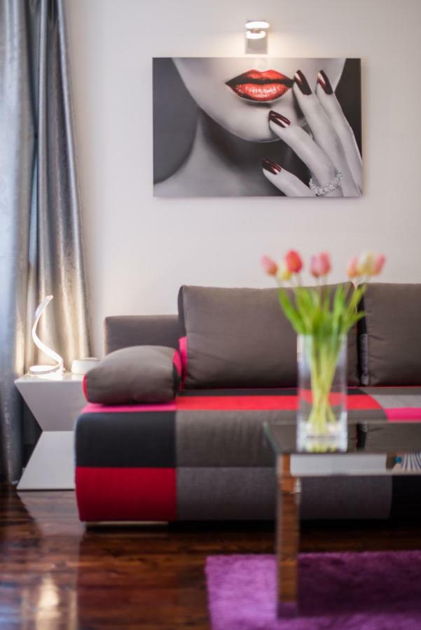 Studio Apartment Lena Kastela Luaran gambar