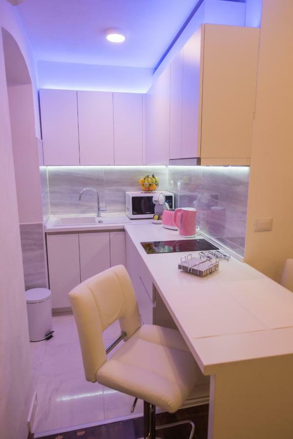 Studio Apartment Lena Kastela Luaran gambar
