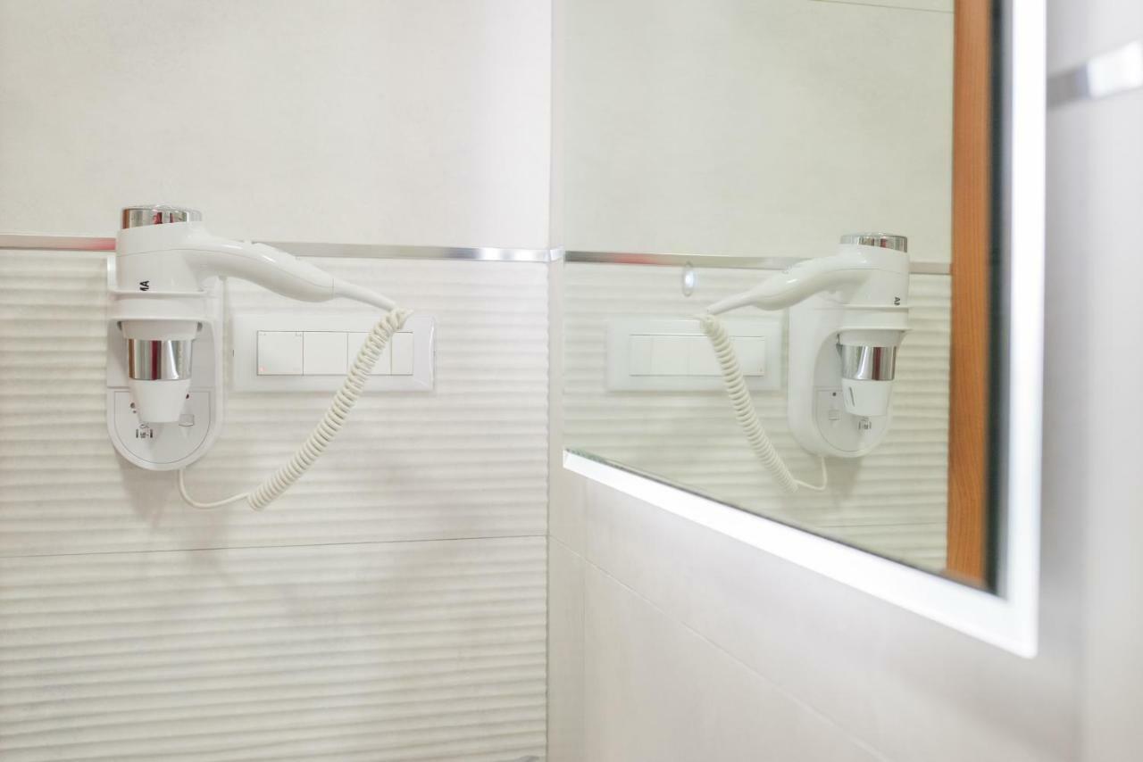 Studio Apartment Lena Kastela Luaran gambar