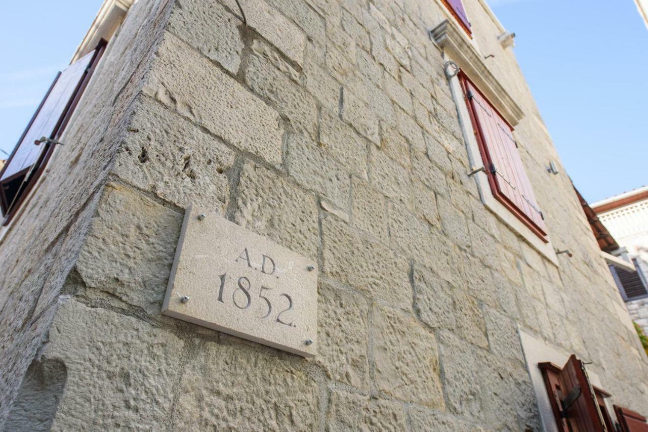 Studio Apartment Lena Kastela Luaran gambar
